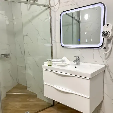 Brooklyn Hotel 3*
